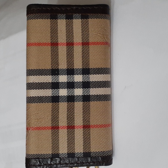 BURBERRY'S VINTAGE KEY CASE EUC AUTHENTIC - Picture 6 of 9